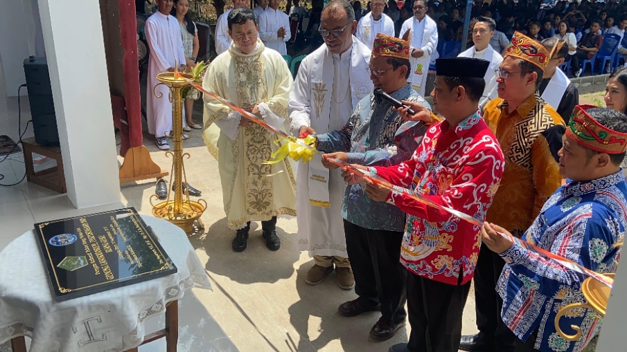 Dirjen Bimas Katolik Resmikan Gedung Baru SMAK Santo Aloysius Palangka Raya dan Buka Jambore BKSN