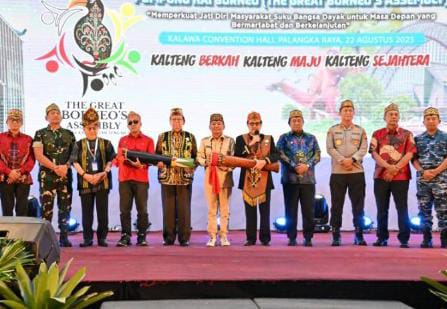 Pumpung Hai Borneo 2025, Memperkuat Identitas Dayak Melalui Seminar Internasional