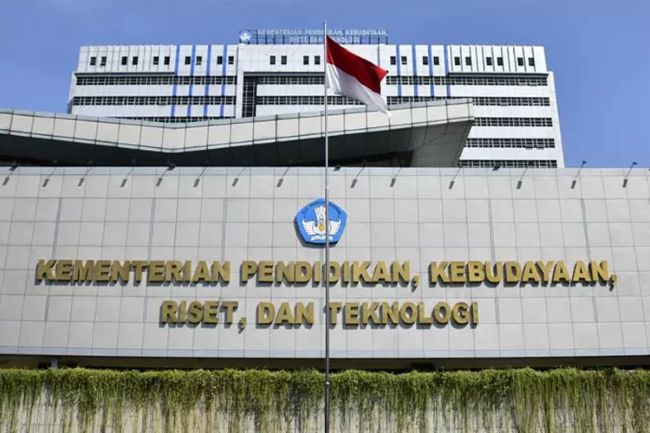 Skandal Korupsi Rp9 Triliun di Kemendikbudristek: Kejagung Serius Bongkar, Nadiem Makarim Terancam Diperiksa!