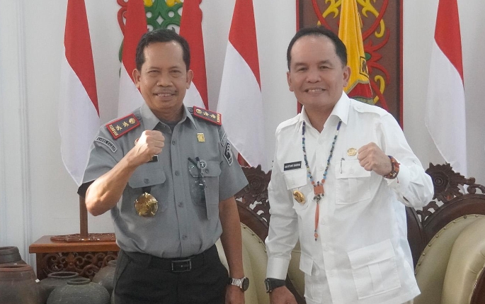 Capai 100 Persen Pembentukan Posbakum Desa-Kelurahan, Gubernur Apresiasi Kinerja Kemenkum