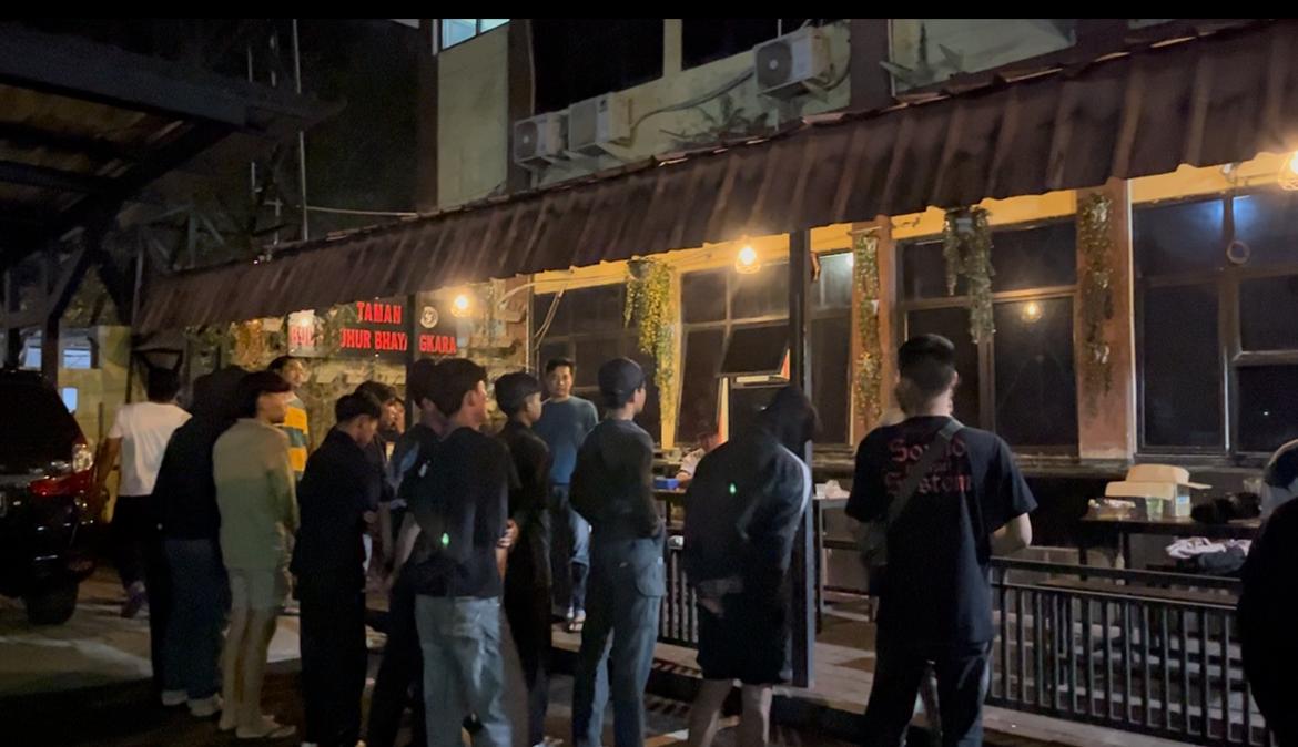 Dedi Mulyadi Murka di Acara Nganjang Ka Warga: Gegara Spanduk Persikas Subang, Suasana Haru Berubah Tegang!