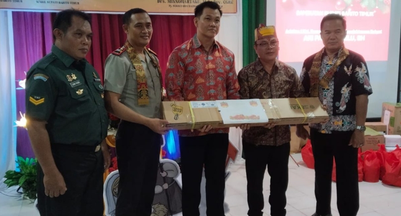 Barito Timur Tegaskan Komitmen Dukung Pembangunan Rumah Ibadah dalam Safari Natal 2025
