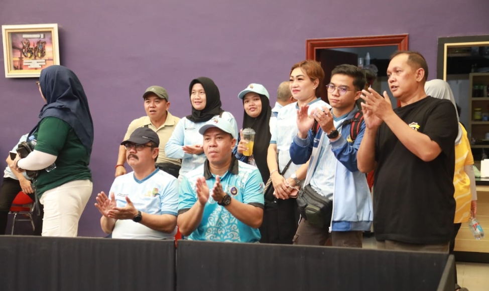 PORNAS Korpri 2025: Tenis Meja Kalteng Sumbang Dua Perunggu, Herson Aden Apresiasi Semangat Juang Atlet!