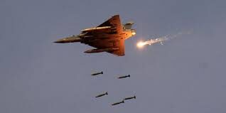 Panas! Militer Pakistan Tembak Jatuh Lima Jet India, Ketegangan Memuncak di Perbatasan
