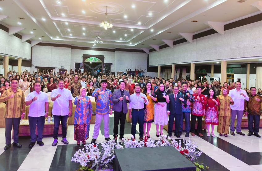 Jemaat Padati Natal Gabungan Barito Timur 2025, Bupati Tekankan Damai dan Kolaborasi Daerah