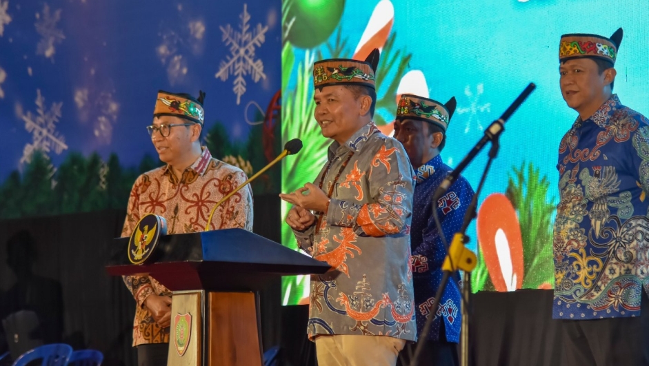 Gubernur Hadiri Perayaan Natal KKD Dusmala Tebama di Palangka Raya