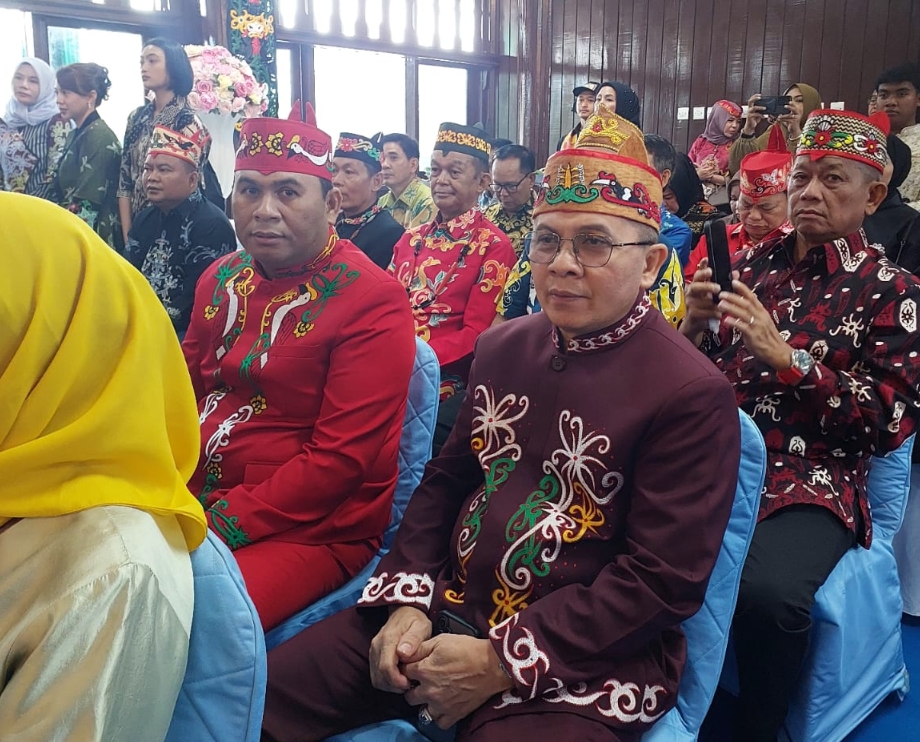 Plt. Kakanwil Kemenag Hadiri Pemenuhan Jalan Adat Putra Gubernur: Warisan Luhur yang Menyatukan