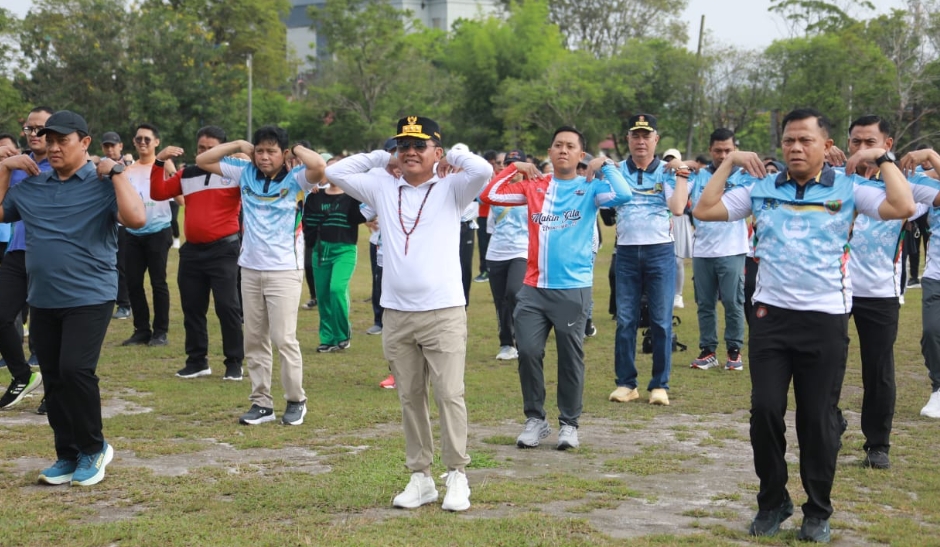Jalan Sehat HUT ke-54 KORPRI, Ingatkan ASN: Bugar Dulu, Baru Layanan Publik Maksimal
