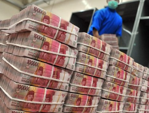 Kredit Perbankan Tembus Rp7.997 Triliun pada Mei 2025: UMKM Tertinggal, Investasi Ngebut!