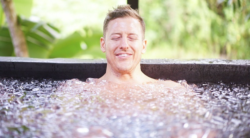 5 Manfaat Berendam Air Es: Bikin Otot Pulih, Mood Naik, dan Bantu Turunkan Berat Badan