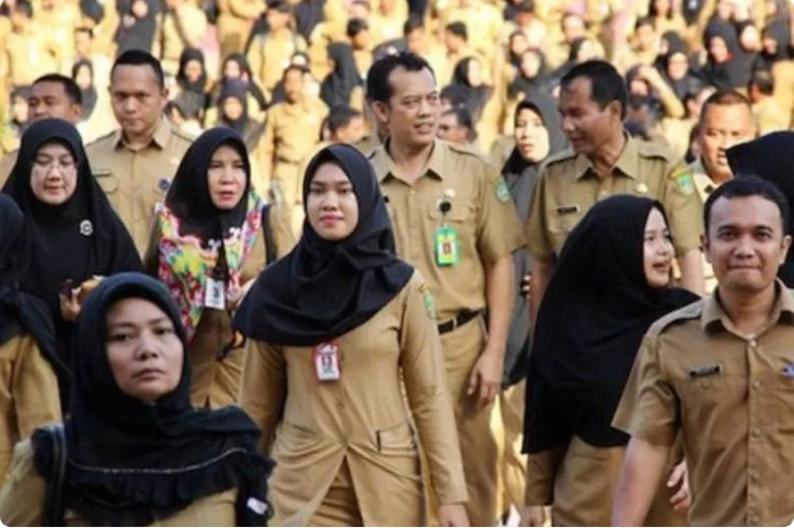 Kabar Gembira! Mulai 2026 Insentif Guru Honorer Naik Jadi Rp 400 Ribu per Bulan!