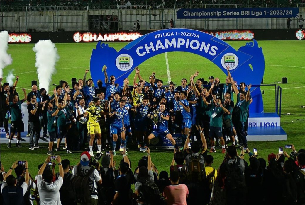 Persib Bandung Juara Liga 1 2024/25, Catat Tiga Rekor Sekaligus!