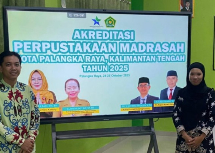 Guru MTs Hidayatul Muhajirin Palangka Raya Ikuti Akreditasi Perpustakaan