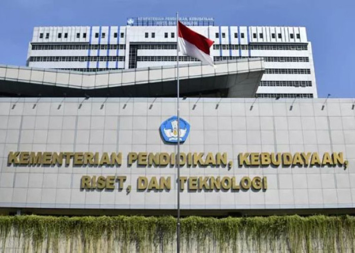 Skandal Korupsi Rp9 Triliun di Kemendikbudristek: Kejagung Serius Bongkar, Nadiem Makarim Terancam Diperiksa!