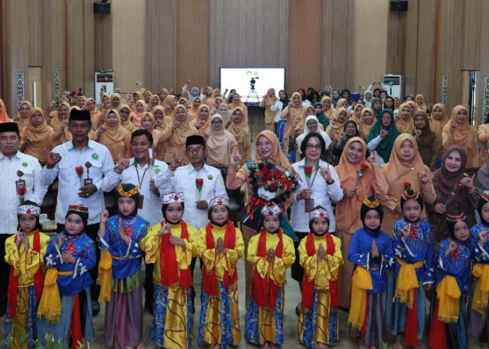 DWP Kanwil Kemenag Kalteng Peringati HUT ke-26, Tekankan Peran Perempuan dalam Pendidikan Anak Bangsa