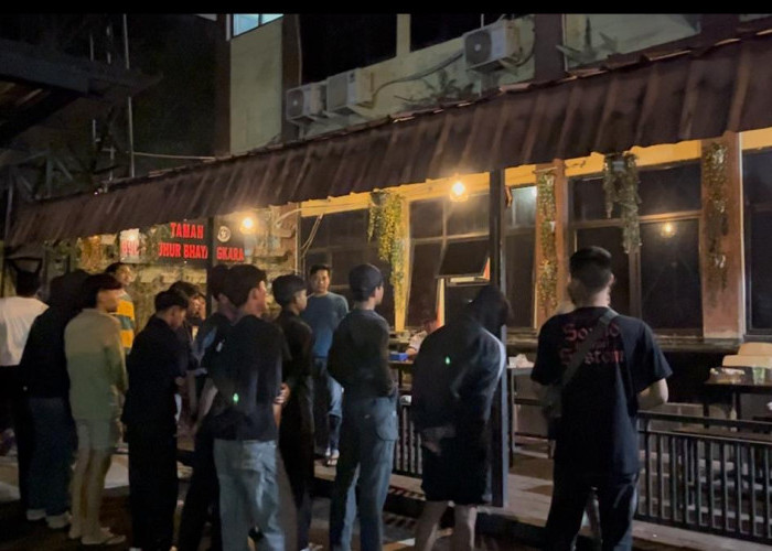 Dedi Mulyadi Murka di Acara Nganjang Ka Warga: Gegara Spanduk Persikas Subang, Suasana Haru Berubah Tegang!