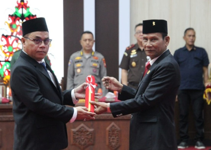 Amonius Tuyum Dilantik Jadi Anggota DPRD Lewat Mekanisme PAW