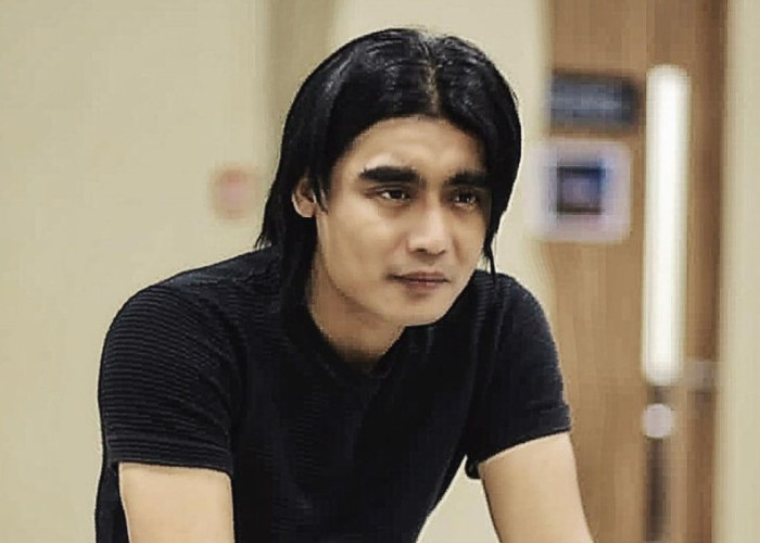 Charly Van Houten Pilih Damai: Bebaskan Semua Penyanyi Nyanyikan Lagunya Tanpa Royalti