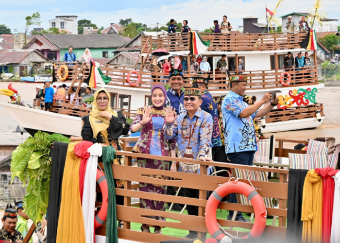 Gubernur Kalteng Resmi Luncurkan Kapal Wisata Susur Sungai di Palangka Raya