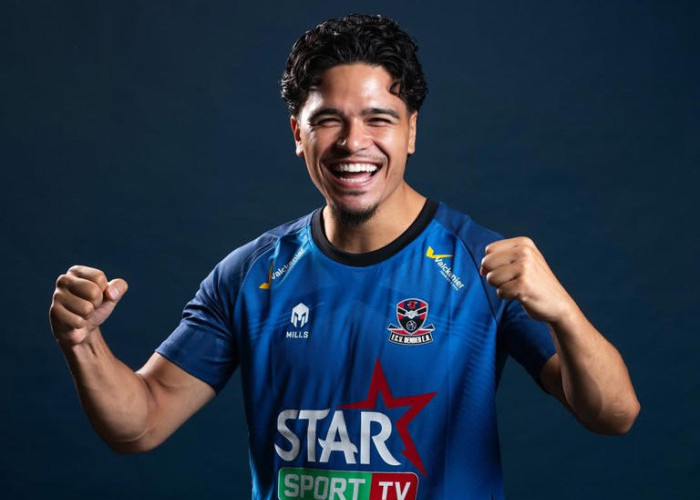 FCV Dender EH Resmi Rilis Jersey Kandang 2025/26: Warna Biru Ikonik dan Sentuhan Indonesia dari Mills