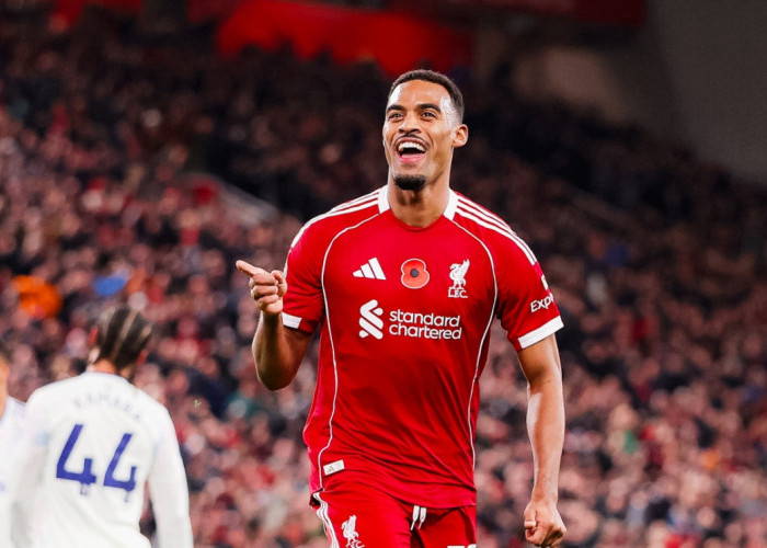 Kontroversi Gol Salah di Anfield! Liverpool Kalahkan Aston Villa 2-0, Martinez Blunder Jadi Sorotan