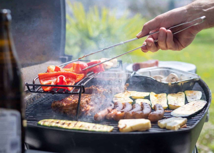 Rumah Bau Asap Setelah BBQ? Ini 5 Cara Ampuh Menghilangkannya Agar Kembali Segar