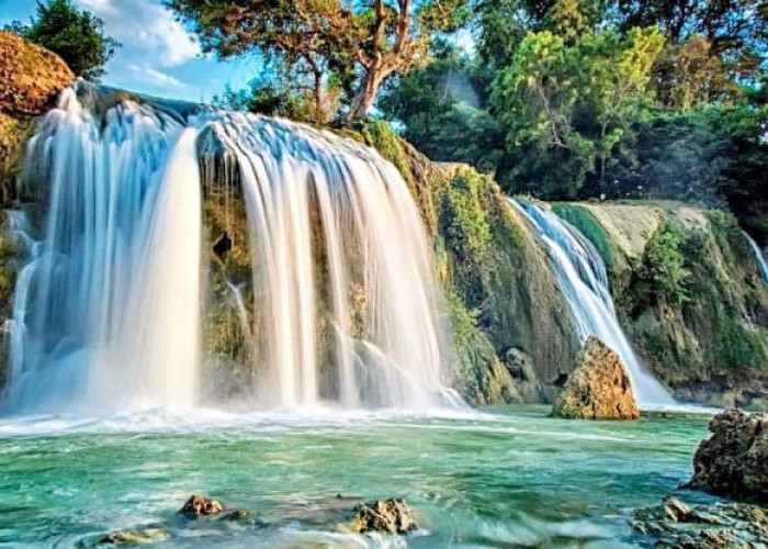 7 Destinasi Wisata di Sampang Madura yang Wajib Dikunjungi di Akhir Tahun 2025