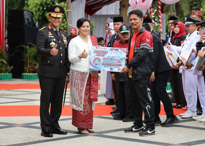 Kapolda Hadiri Upacara HUT ke-80 RI di Palangka Raya