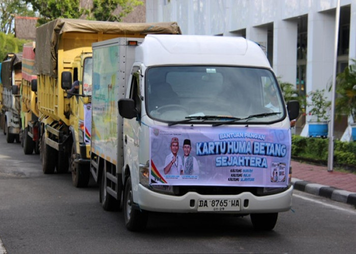 Gubernur Agustiar Lepas Bansos KHBS Rp400 M, 300 Ribu KK Jadi Sasaran