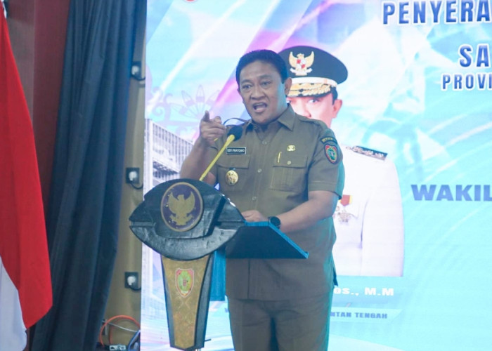 Wagub Serahkan Tali Asih FORNAS, Apresiasi Pegiat Olahraga Masyarakat