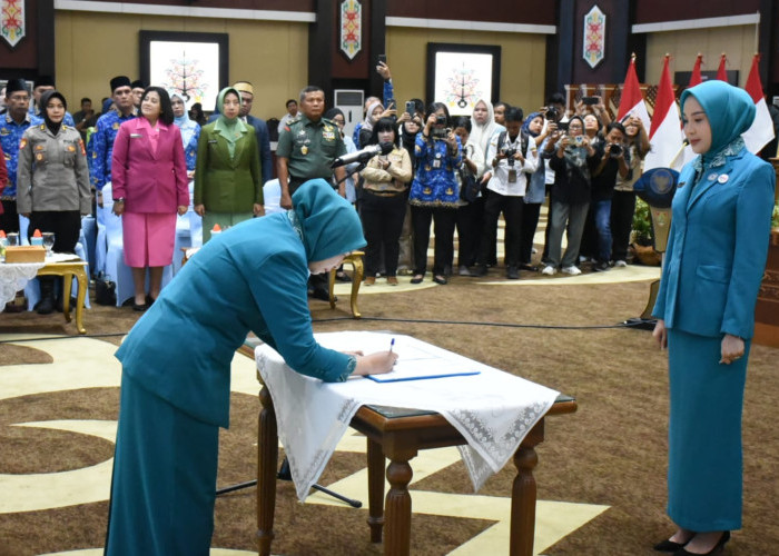 Aisyah Sabran Lantik Maya Savitri Pimpin TP PKK Barito Utara