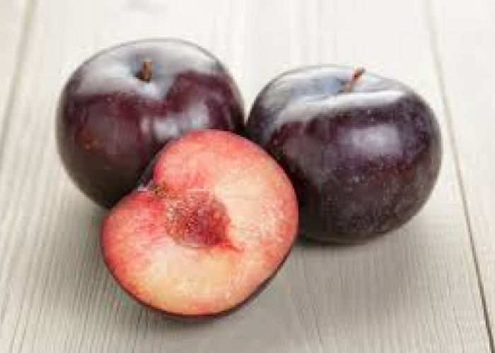8 Cara Makan Buah Plum yang Lezat, Sehat, dan Mudah Dicoba di Rumah