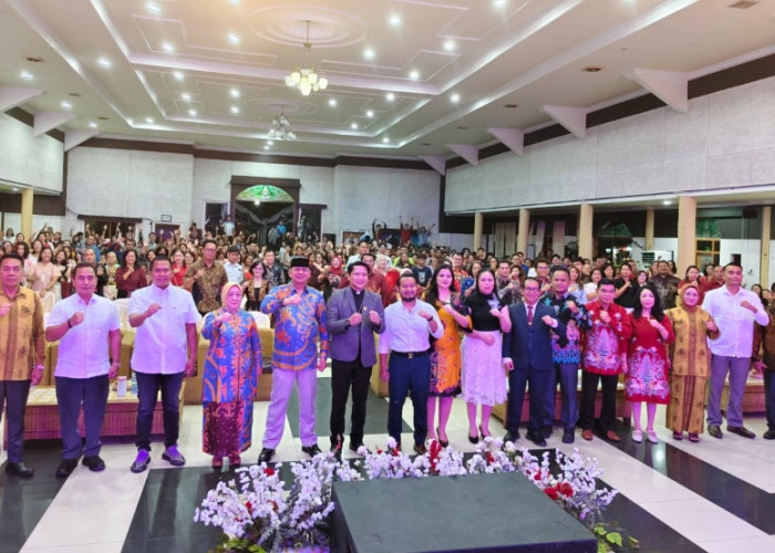 Jemaat Padati Natal Gabungan Barito Timur 2025, Bupati Tekankan Damai dan Kolaborasi Daerah