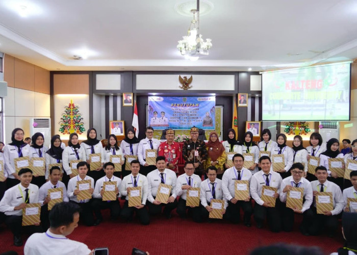 Plt Sekda Kalteng Tutup Latsar CPNS 2025: ASN Harus Profesional dan Berintegritas