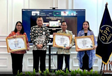 Kanwil Kemenkum Kalteng Raih Penghargaan Terbaik II Legislasi Daerah 2025