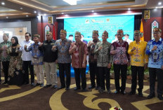 Gubernur Lantik Pengurus PUSKUD 2025–2030, Menteri Koperasi Buka Muswil Dekopin